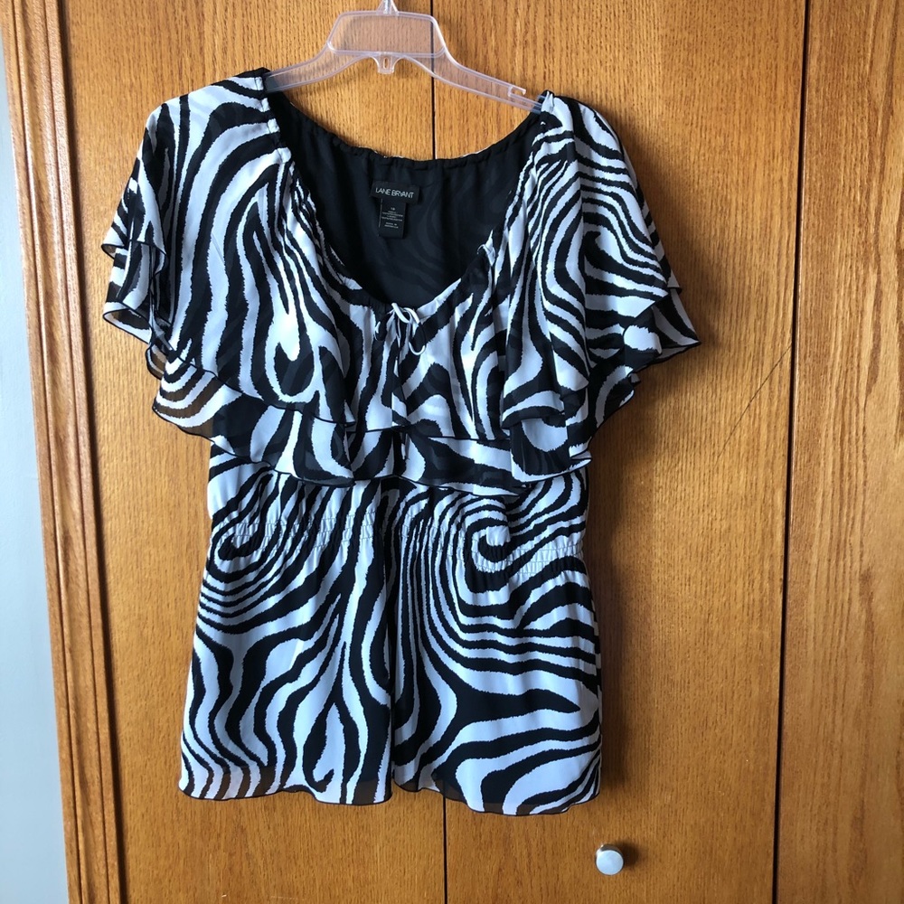 Black & white blouse